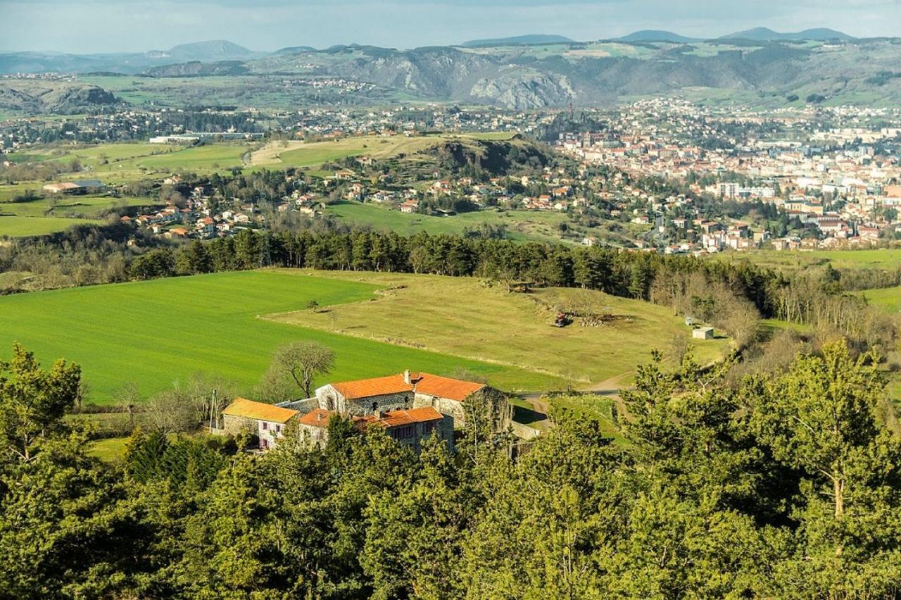 Domaine De Bauzit Bed & Breakfast Vals-pres-le-Puy Luaran gambar